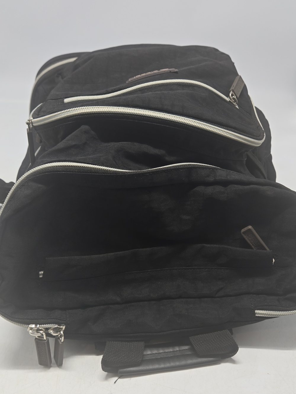 Biaggi Zipsak Backpack on the Go Black - Picture 4 of 11